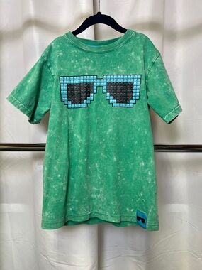 Mish Boys Kids Green Graphic Tee with Pixel Sunglasses size 7